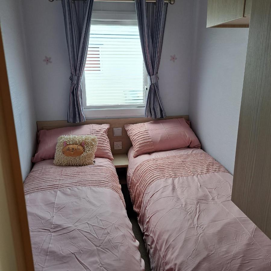 Cj & Daisies Holiday Home Prestatyn Luaran gambar